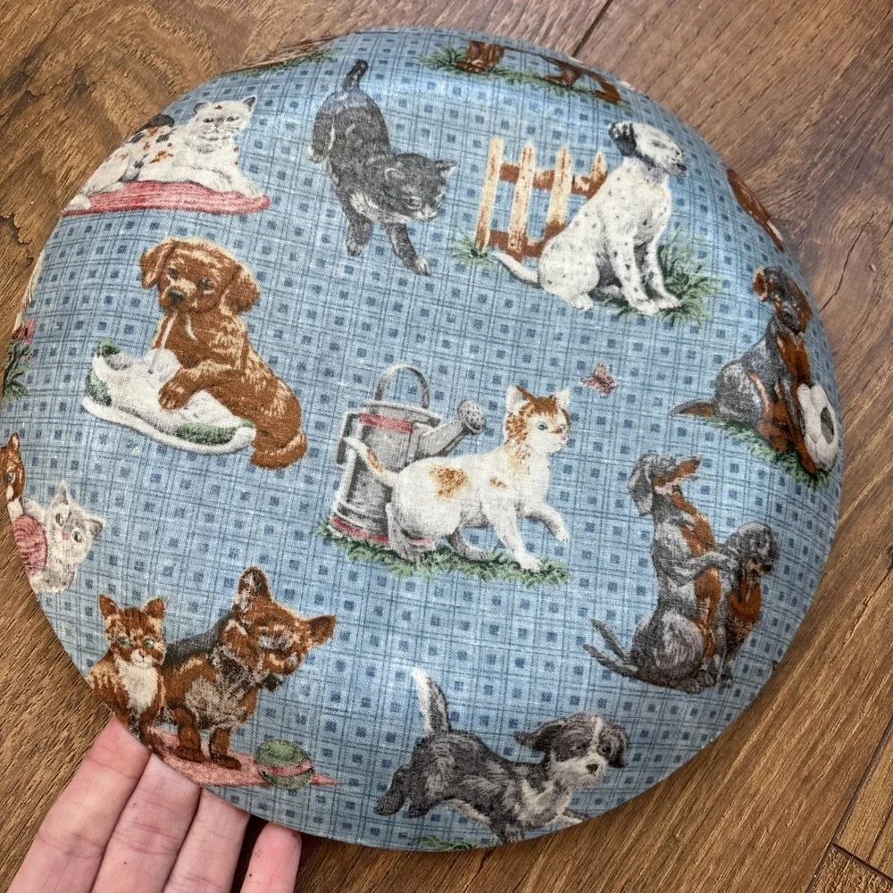 Vintage Decorative Plate Cranston Village VIP Fabric On Glass Puppies‎ Kittens